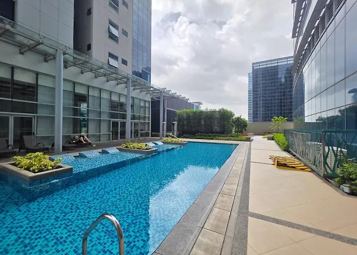 Uptown Parksuites King Close To Uptown Malls Grand Hyatt Mitsukoshi St Lukes Apartamento Manila