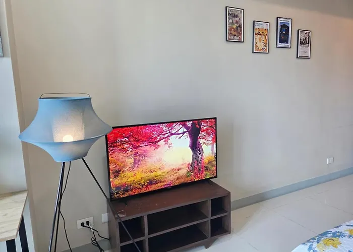 Uptown Parksuites King Close To Uptown Malls Grand Hyatt Mitsukoshi St Lukes Apartamento *