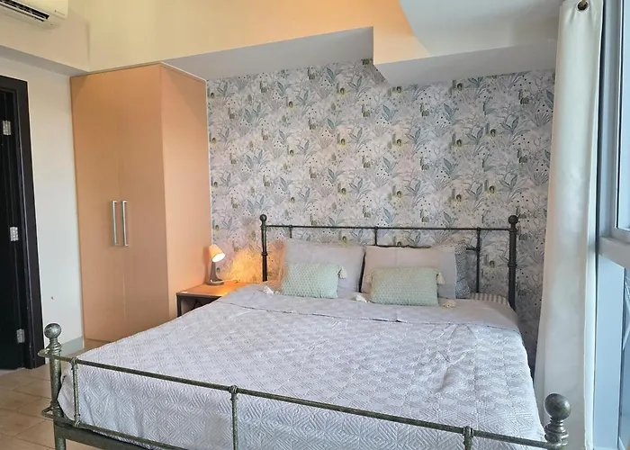 Uptown Parksuites King Close To Uptown Malls Grand Hyatt Mitsukoshi St Lukes * Manila