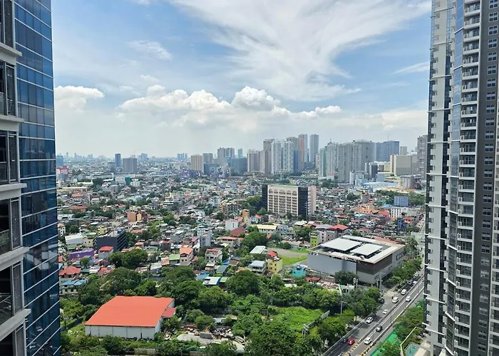 Uptown Parksuites King Close To Uptown Malls Grand Hyatt Mitsukoshi St Lukes Apartamento