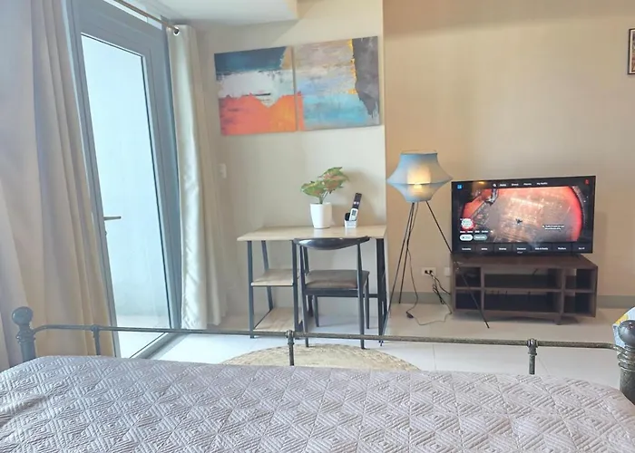 Uptown Parksuites King Close To Uptown Malls Grand Hyatt Mitsukoshi St Lukes Apartamento Manila
