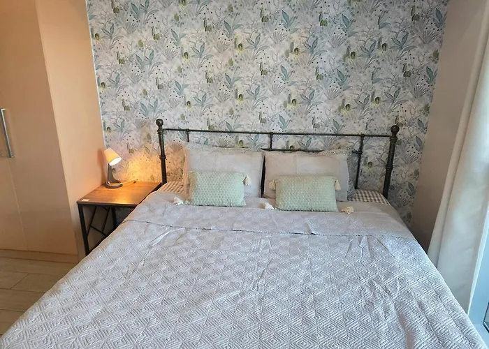 Uptown Parksuites King Close To Uptown Malls Grand Hyatt Mitsukoshi St Lukes Apartamento Manila