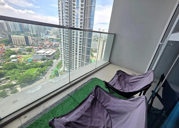 Uptown Parksuites King Close To Uptown Malls Grand Hyatt Mitsukoshi St Lukes