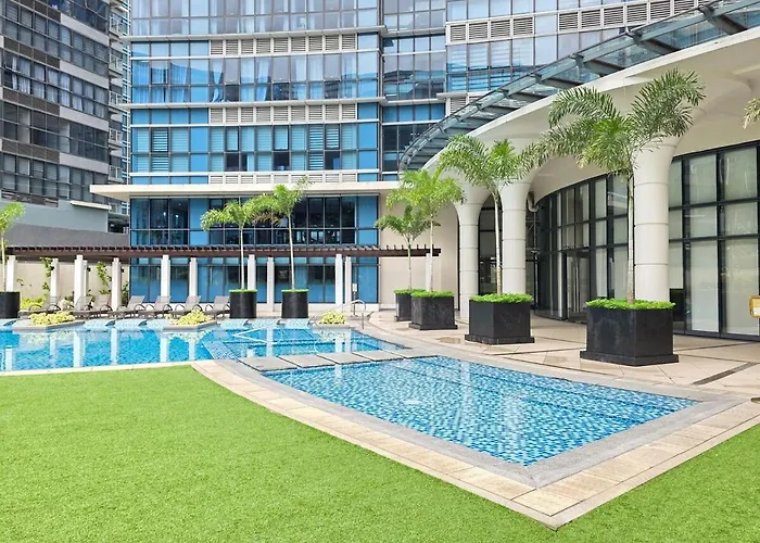 Uptown Parksuites King Close To Uptown Malls Grand Hyatt Mitsukoshi St Lukes *